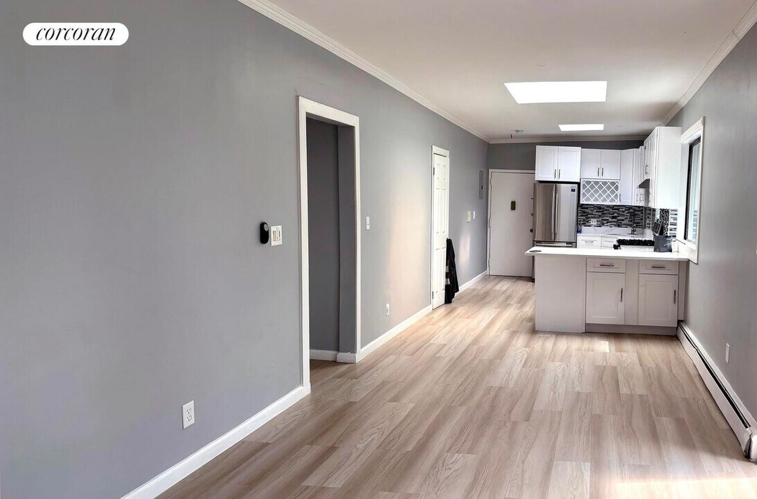 1213-1215 E 95th St in Brooklyn, NY - Building Photo