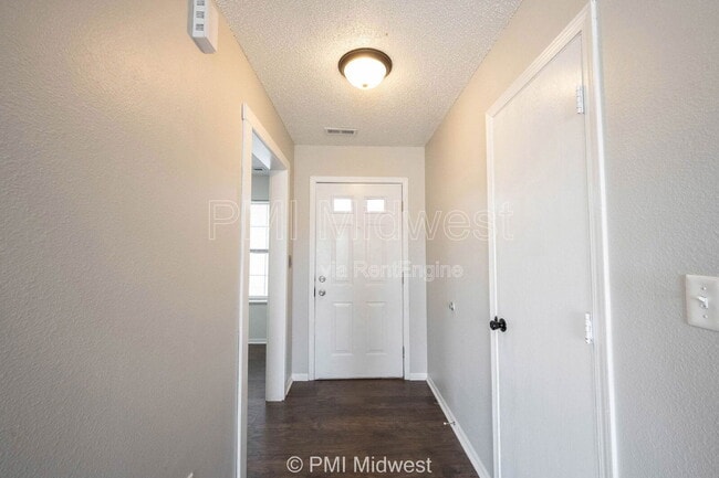 1817 Austin Rd in Kokomo, IN - Foto de edificio - Building Photo