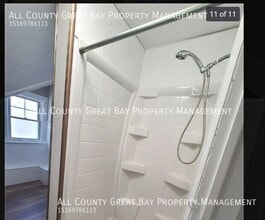 37 Maplewood Rd in Huntington Station, NY - Building Photo - Building Photo