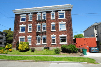 4902 Phinney Ave N in Seattle, WA - Building Photo - Building Photo