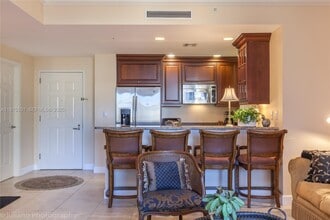 100 Andalusia Ave, Unit 609 in Coral Gables, FL - Building Photo - Building Photo