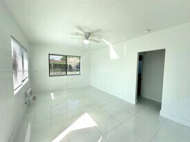 7935 Crespi Blvd in Miami Beach, FL - Building Photo