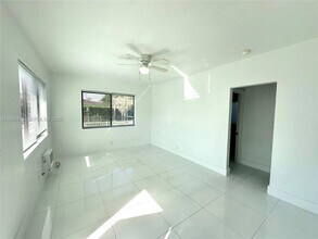 7935 Crespi Blvd in Miami Beach, FL - Building Photo - Building Photo