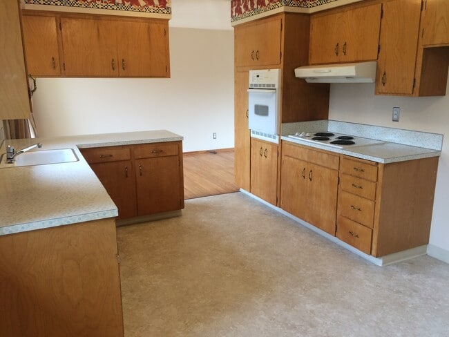 19265 SW Baseline Rd in Beaverton, OR - Building Photo - Building Photo