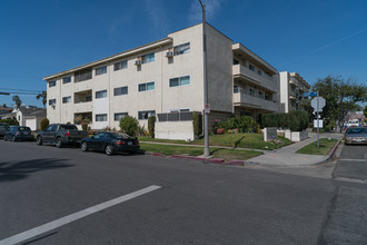 1489 S Canfield Ave in Los Angeles, CA - Building Photo - Other