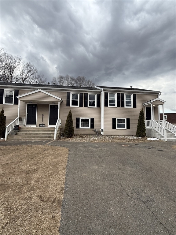 126 Riviera Dr in Agawam, MA - Building Photo - Building Photo