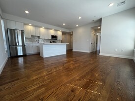 9 Everett St, Unit 203 in Boston, MA - Building Photo - Building Photo