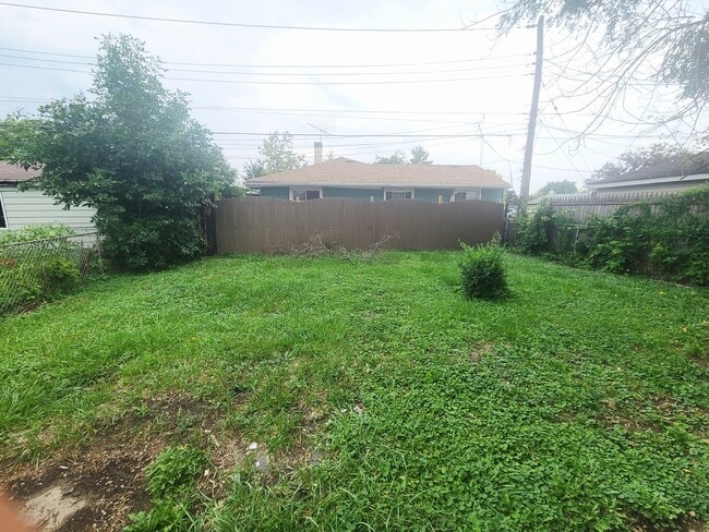 3206 Lydia Ave in Robbins, IL - Building Photo - Building Photo