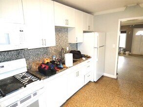 5448 NE 3rd Ter. in Fort Lauderdale, FL - Building Photo - Building Photo