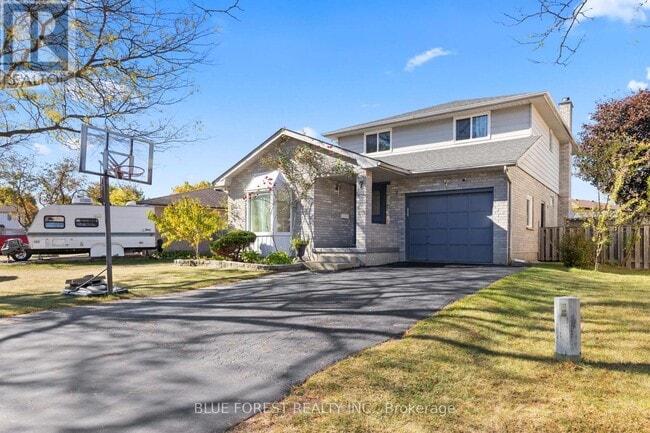 7 Fairchild Crescent in London, ON - Building Photo - Building Photo