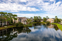 Laguna Place in Kissimmee, FL - Foto de edificio - Building Photo