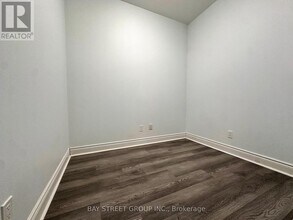 99 S Town Centre Blvd in Markham, ON - Building Photo - Building Photo