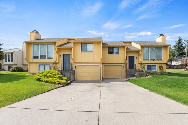 property at 11802 E Railroad Ave