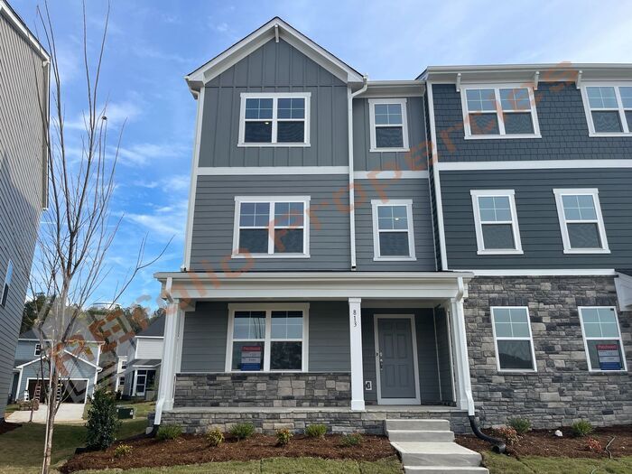 813 Basswood Gln Trl in Knightdale, NC - Foto de edificio