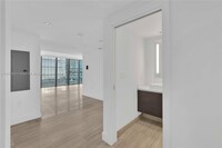 1451 Brickell Ave, Unit 2606 in Miami, FL - Building Photo - Building Photo