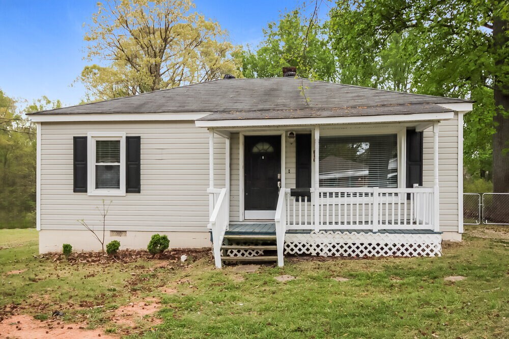 312 E 19th St in Kannapolis, NC - Building Photo