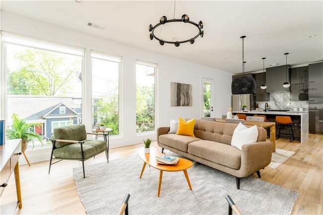 property at 1007 Manigault St SE