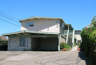 974 W Kensington Rd in Los Angeles, CA - Foto de edificio - Building Photo