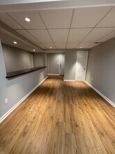 513 Bernard Ave, Unit 513 Bernard Basement Unit in Indianapolis, IN - Foto de edificio - Building Photo