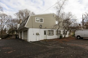 176 York Rd in Warminster, PA - Building Photo