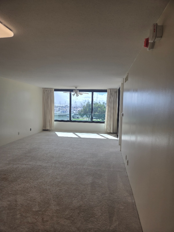 1600 Ala Moana Blvd in Honolulu, HI - Building Photo - Building Photo