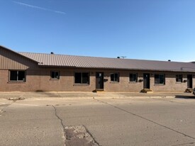 952 3rd Ave in Sibley, IA - Building Photo