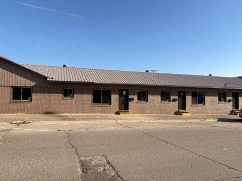 952 3rd Ave in Sibley, IA - Building Photo