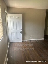 1705 N Lynn St in Independence, MO - Building Photo - Building Photo