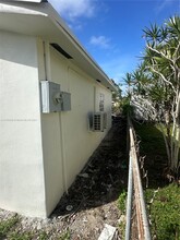 117 NW 13th Ave in Dania Beach, FL - Building Photo - Building Photo