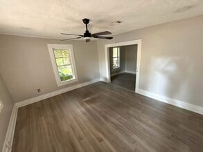 2237 Mobile Ave in Jackson, MS - Building Photo - Building Photo