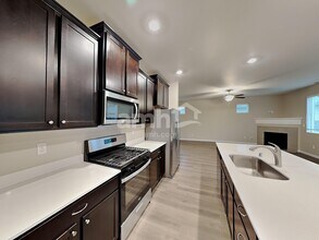 5748 86th Dr NE in Marysville, WA - Building Photo - Building Photo