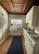 LB0356 (RUBS)  (Imp.) in Long Beach, CA - Building Photo - Interior Photo