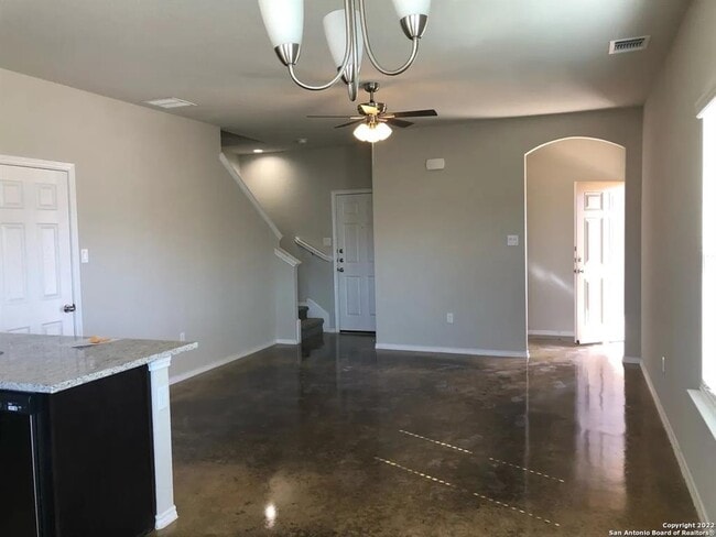 1500 Lucille St in Seguin, TX - Building Photo - Building Photo