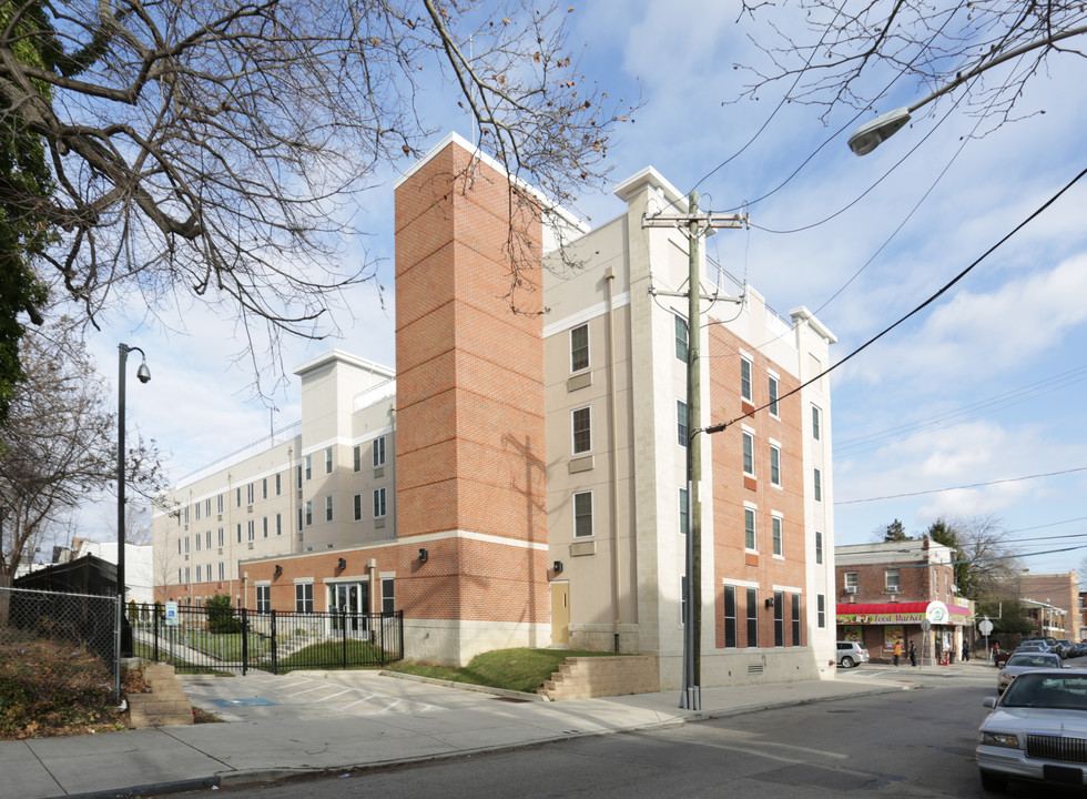 Plymouth Hall Apartments in Philadelphia, PA - Building Photo