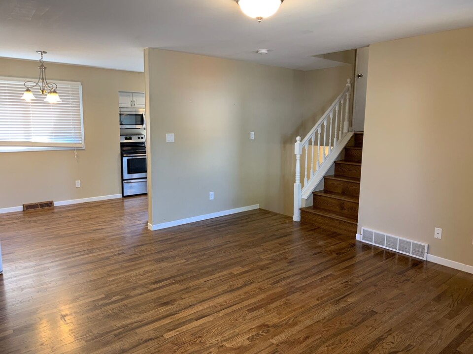 6915 Bomar Dr in Cheyenne, WY - Building Photo