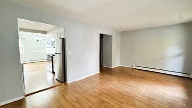 35 Burden Dr in Oswego, NY - Building Photo - Building Photo