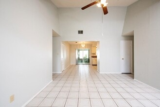 69 Alameda Dr in Kissimmee, FL - Building Photo - Building Photo