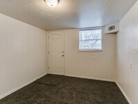 420 W Daws St photo'