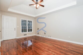 2861 Eastwood Dr in Decatur, GA - Building Photo - Building Photo