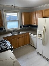 20934 Hollywood St in Harper Woods, MI - Building Photo - Building Photo