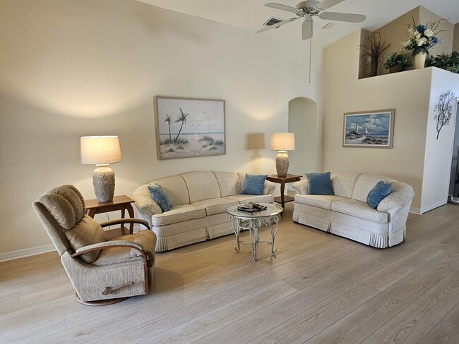 1750 Lago Mar Dr in Melbourne, FL - Building Photo - Building Photo