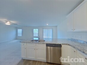 2010 Southlea Dr in Inman, SC - Building Photo - Building Photo