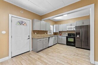 166 Kingston Ave in Daytona Beach, FL - Building Photo - Building Photo