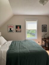 8 Charles Ln in Amherst, MA - Building Photo - Building Photo