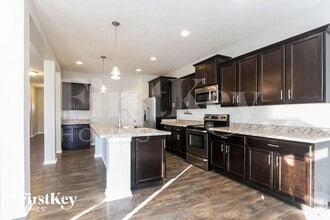 719 Jefferson Park Dr in Pittsboro, IN - Building Photo - Building Photo
