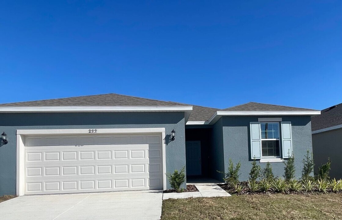 322 Bottle Brush Dr in Haines City, FL - Building Photo
