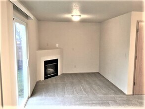 16985 SW Cashew Way in Beaverton, OR - Building Photo - Building Photo