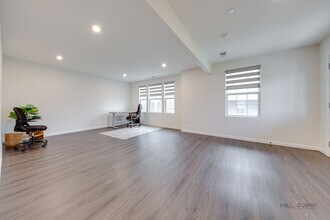 121 Yorktown Ct in Libertyville, IL - Building Photo - Building Photo