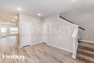 323 Niki Dr in Lewisville, TX - Building Photo - Building Photo