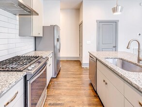 1406B Holly St in Nashville, TN - Building Photo - Building Photo